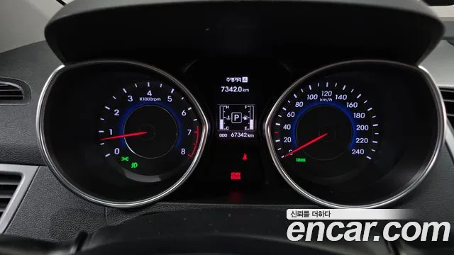 Hyundai AVANTE 2015 — фото 8