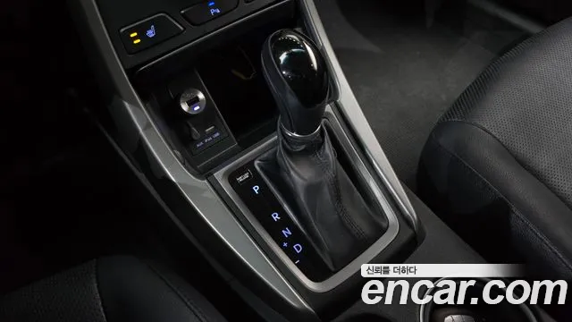 Hyundai AVANTE 2015 — фото 9