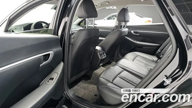 Hyundai Sonata 2021 — фото 11