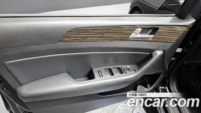 Hyundai Sonata 2015 — фото 15