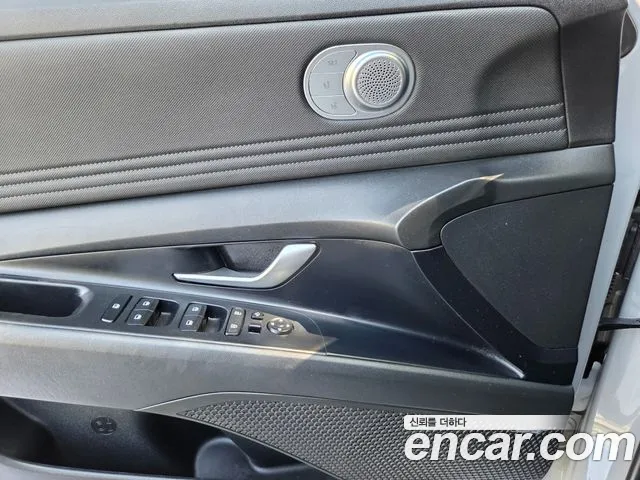 Hyundai AVANTE 2021 — фото 14
