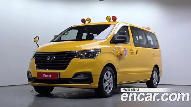 Hyundai Starex 2019 — фото 1