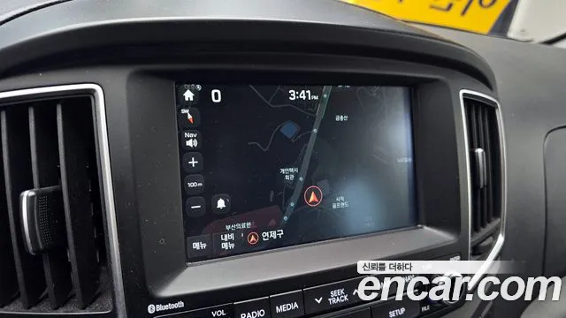 Hyundai Starex 2019 — фото 20