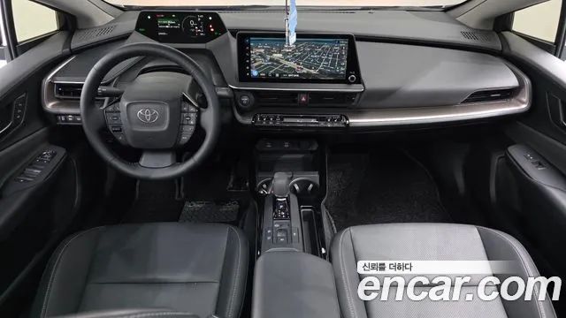 Toyota Prius 2024 — фото 10