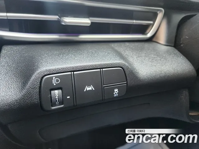 Hyundai AVANTE 2021 — фото 16