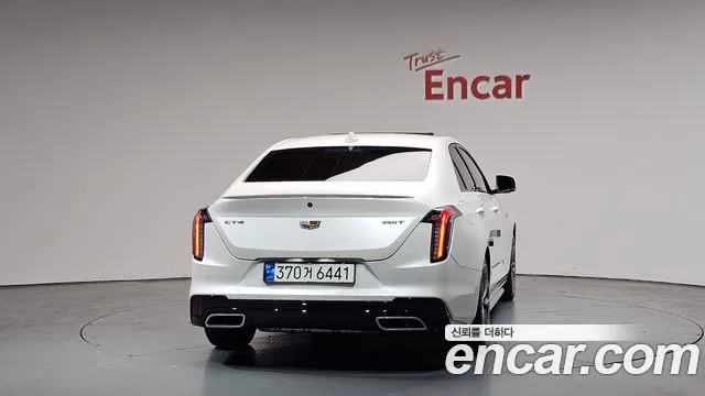 Cadillac CT4 2020 — фото 3