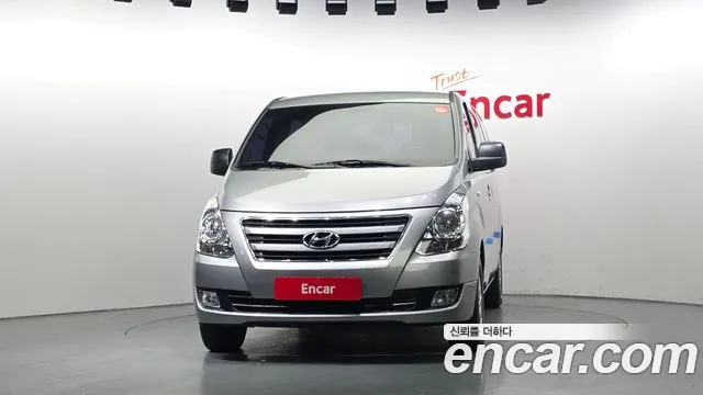 Hyundai Starex 2018 — фото 3