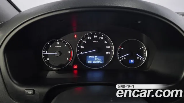 Hyundai Starex 2018 — фото 8