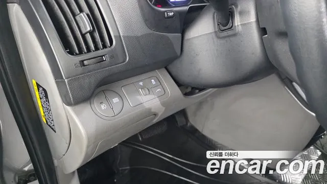 Hyundai Starex 2018 — фото 15