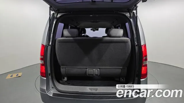 Hyundai Starex 2018 — фото 20