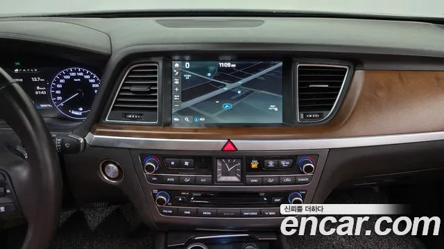 Hyundai Genesis 2016 — фото 13