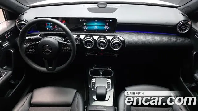 Mercedes-Benz A-Class 2020 — фото 10