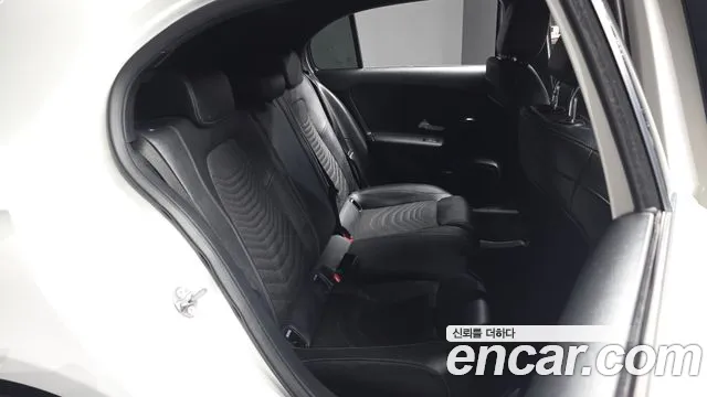 Mercedes-Benz A-Class 2020 — фото 18