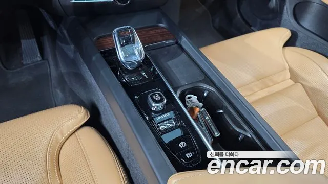 Volvo S60 2021 — фото 12
