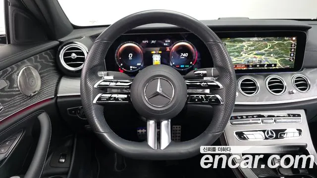 Mercedes-Benz E-Class 2022 — фото 18