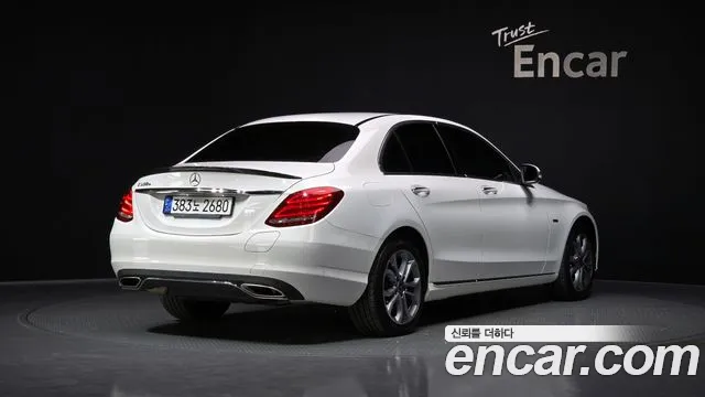 Mercedes-Benz C-Class 2018 — фото 2