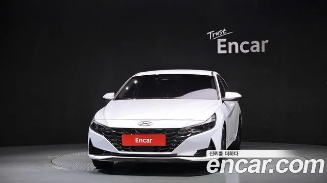 Hyundai AVANTE 2023 — фото 3