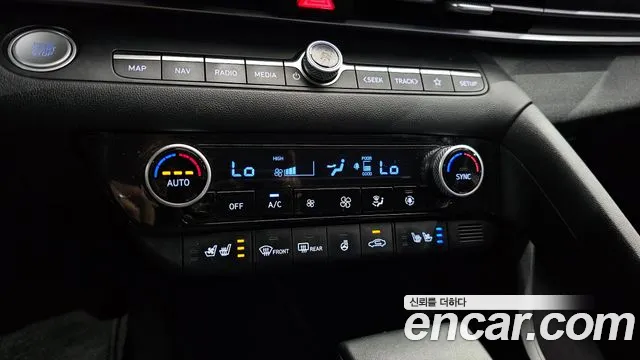 Hyundai AVANTE 2023 — фото 14