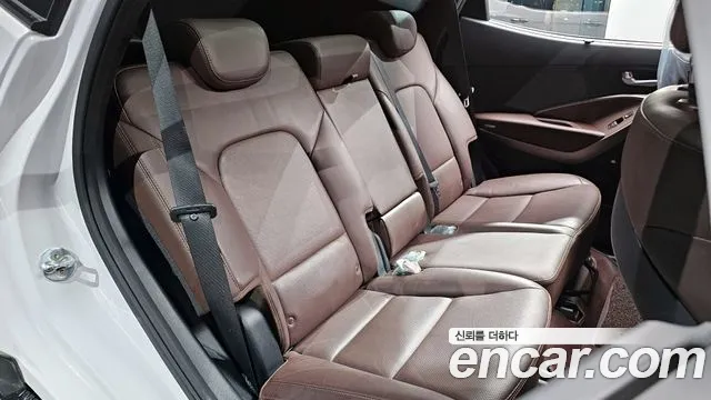 Hyundai Santafe 2017 — фото 12