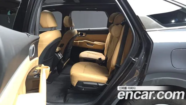 Kia Sorento 2023 — фото 16