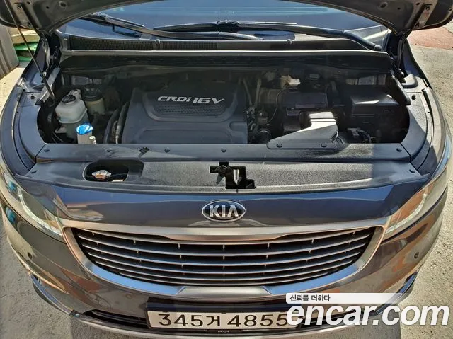 Kia Canival 2018 — фото 11