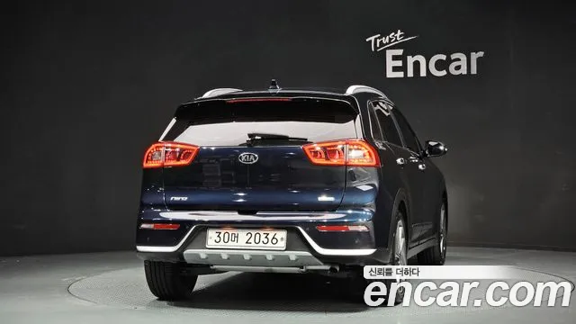 Kia Niro 2017 — фото 4