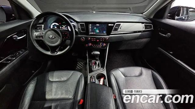 Kia Niro 2017 — фото 7