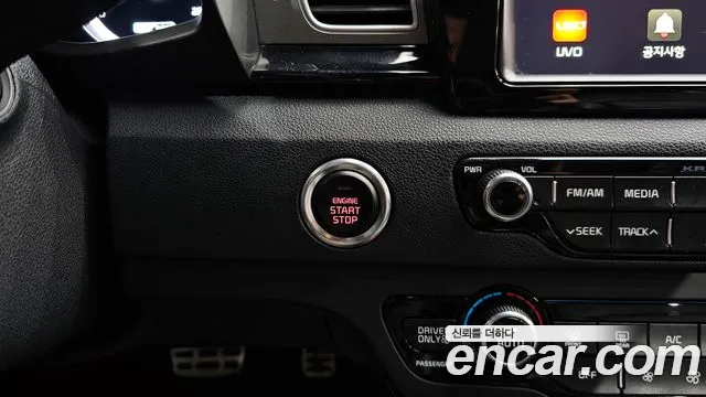 Kia Niro 2017 — фото 20