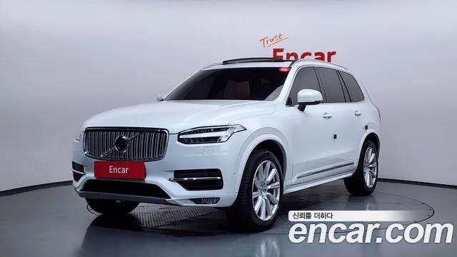 Volvo XC90 2019 — фото 1