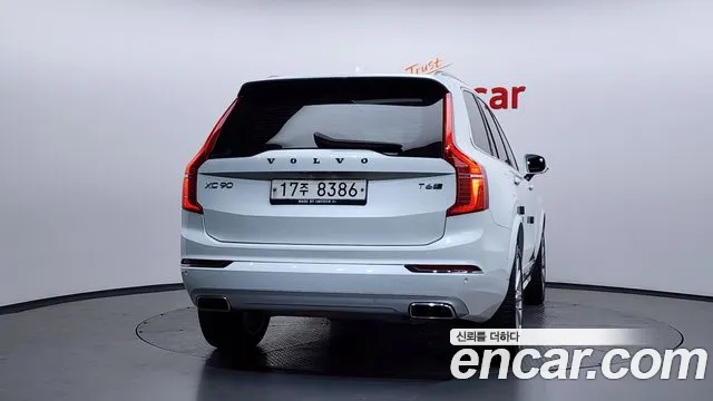 Volvo XC90 2019 — фото 4