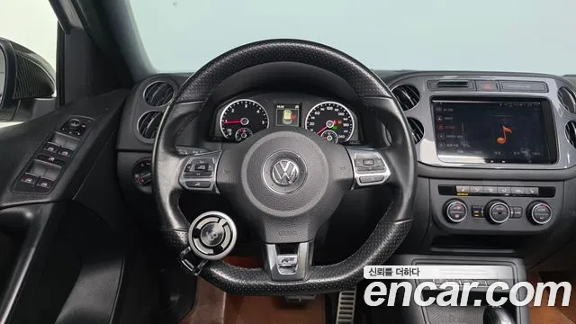 Volkswagen Tiguan 2016 — фото 12