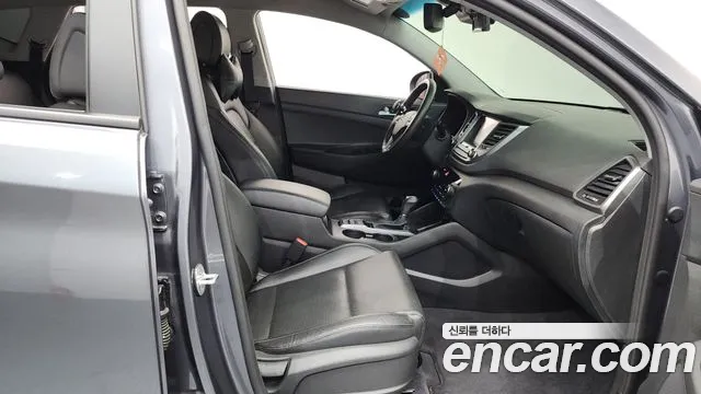Hyundai Tucson 2018 — фото 17