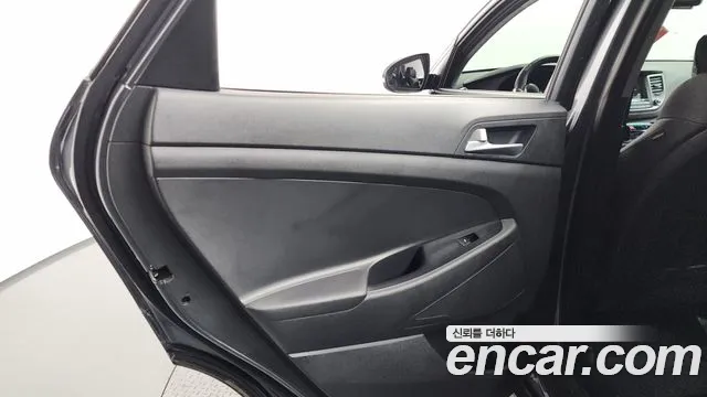 Hyundai Tucson 2018 — фото 15