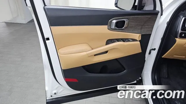 Kia Sorento 2022 — фото 14