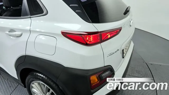 Hyundai Kona 2018 — фото 9