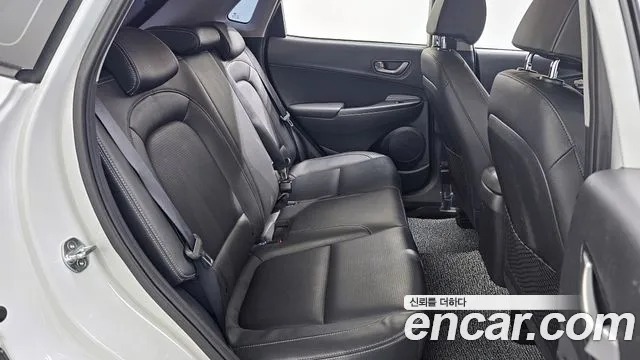 Hyundai Kona 2018 — фото 16