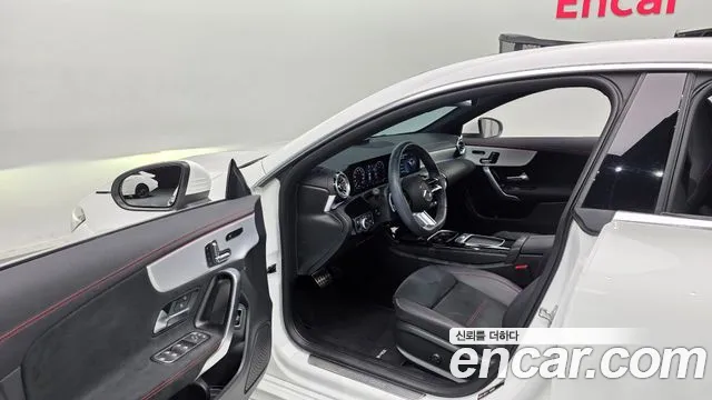 Mercedes-Benz CLA-Class 2024 — фото 13