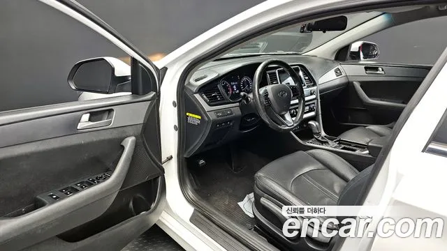 Hyundai Sonata 2018 — фото 10