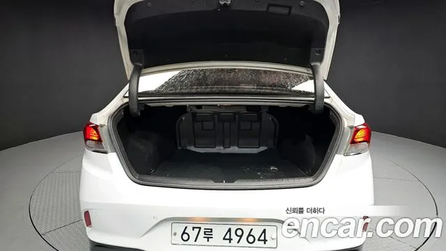 Hyundai Sonata 2018 — фото 20