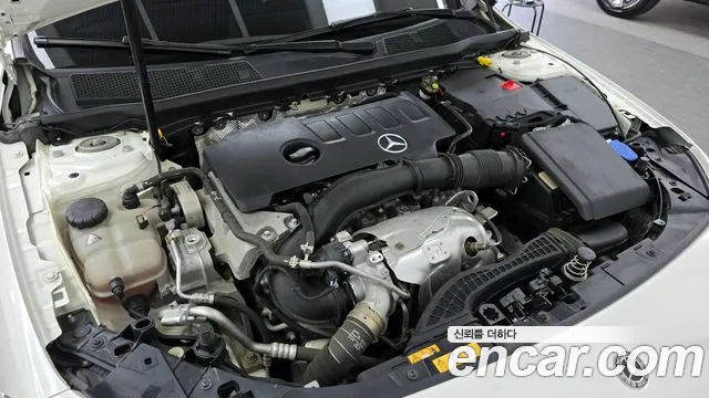 Mercedes-Benz A-Class 2020 — фото 6