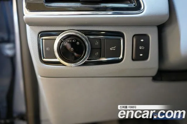 Lincoln Navigator 2020 — фото 14