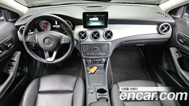 Mercedes-Benz GLA-Class 2017 — фото 7