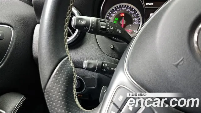 Mercedes-Benz GLA-Class 2017 — фото 16