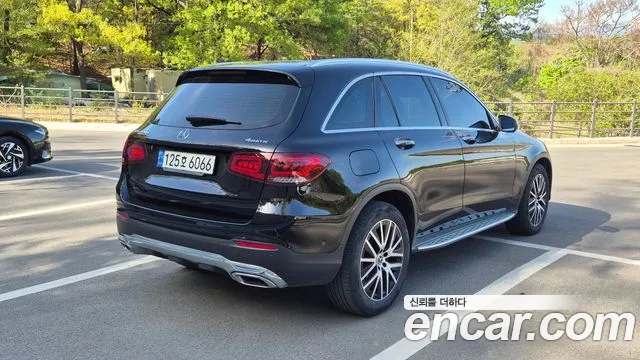 Mercedes-Benz GLC-Class 2022 — фото 4