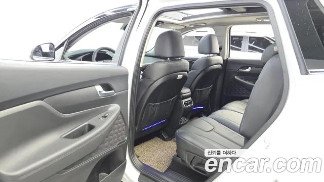 Hyundai Santafe 2023 — фото 16