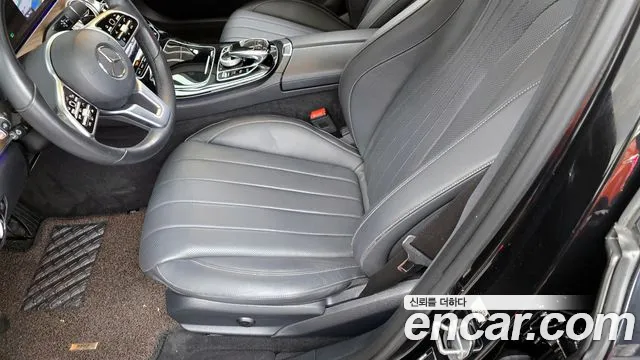 Mercedes-Benz E-Class 2020 — фото 16
