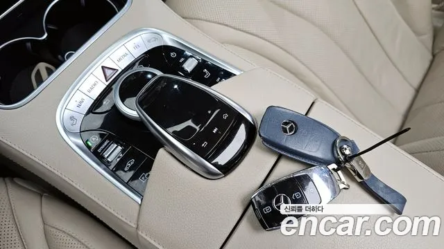 Mercedes-Benz S-Class 2019 — фото 17