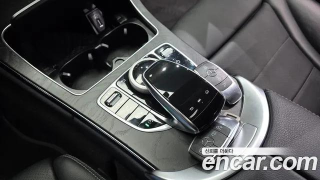 Mercedes-Benz C-Class 2021 — фото 12