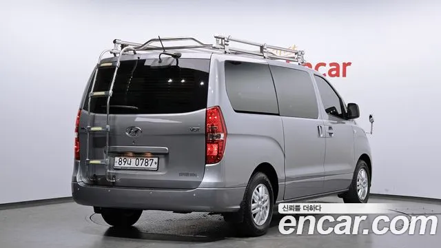 Hyundai Starex 2019 — фото 2