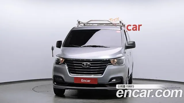 Hyundai Starex 2019 — фото 3